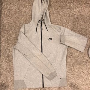 MENS Nike Tech Fleece Hoodie SIZE MEDIUM Grey